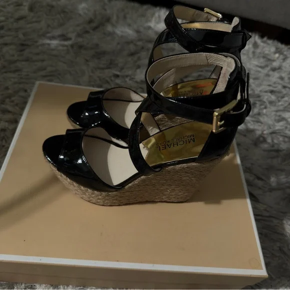 Michael Kors Glossy Black Heels - Picture 2 of 6